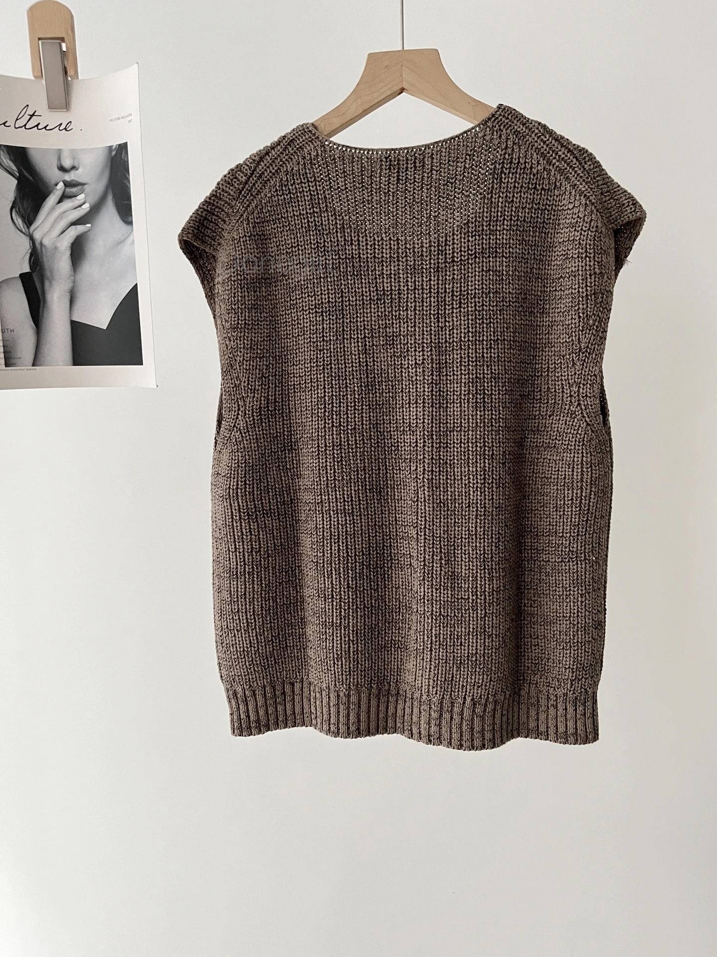 Casual Knitted Tank Tops Women Loose V-neck Sleeveless Single Breasted Cardigan Vest 2024 Autumn Lady Match All Waistcoat