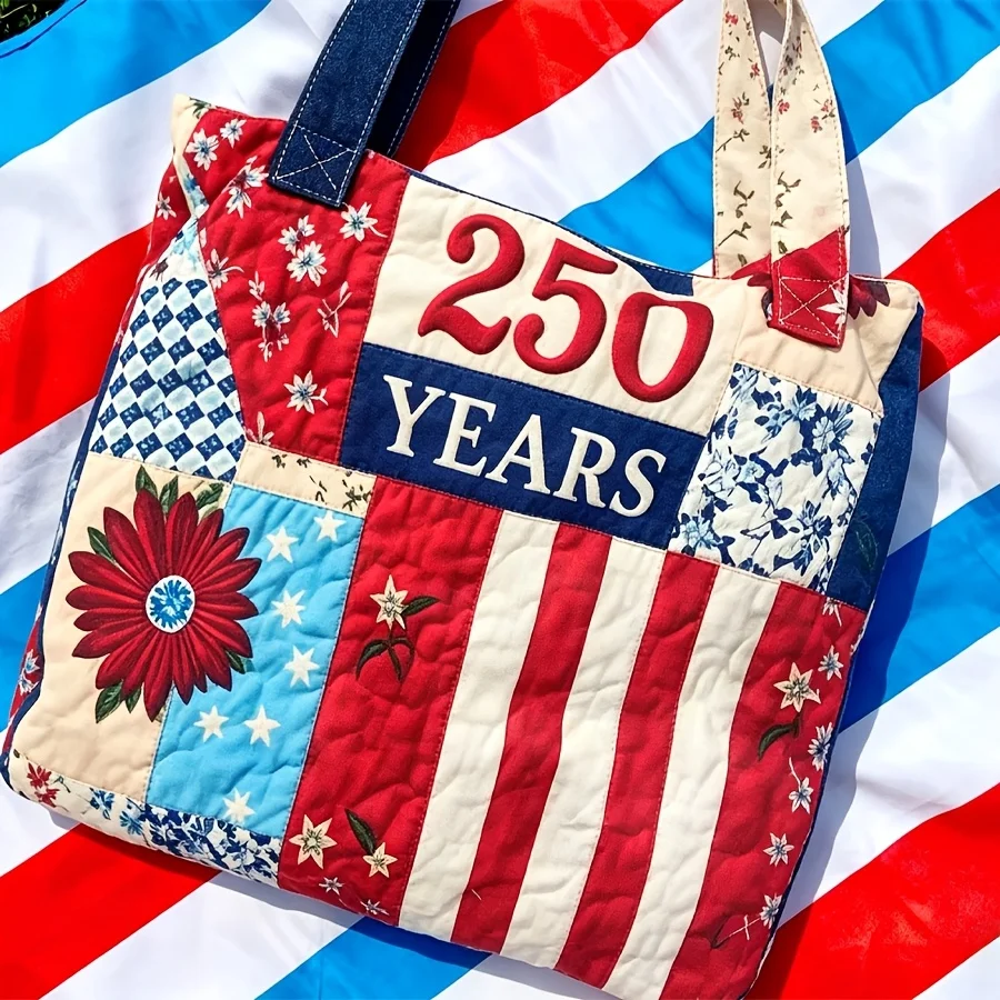 

2Pcs USA 250th Anniversary Quilted Tote Bag Set, Patriotic American Flag Patchwork Handbag with Folding Airbag Comb