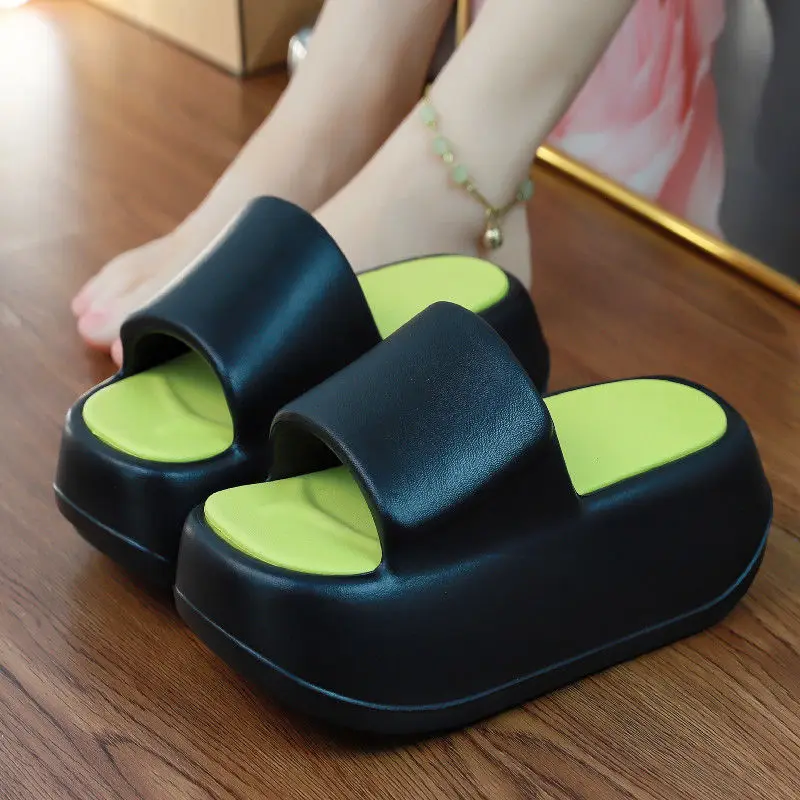 New Thick Sole Slippers for Woman Fashion Indoor Home Platform 2024 New Summer Outwear Non-Slip Elevated Women's Slippers
