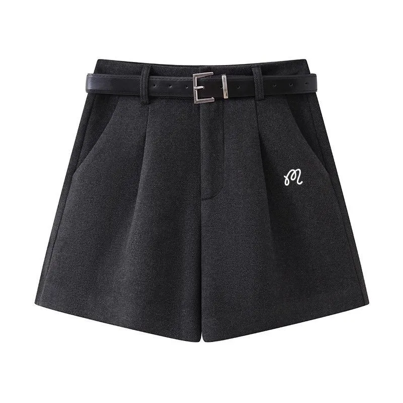 Autumn Winter Golf Wear Women 2024 New Golf Shorts Mao Suit Shorts Golf Belt Fashion High Waist A-line Shorts Women Golf Clothes