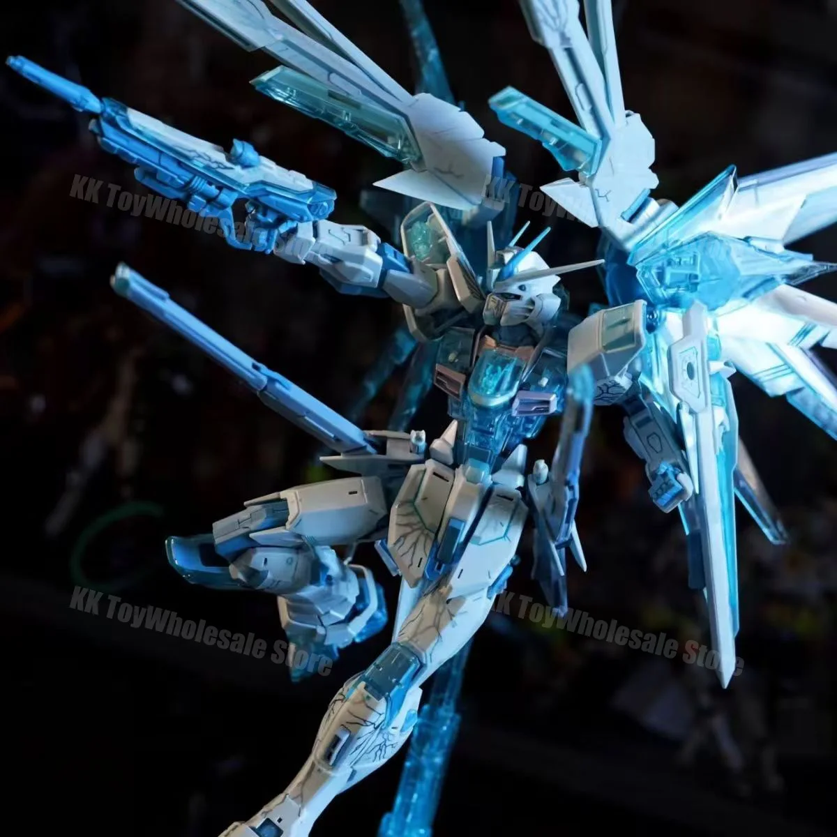 ชุดประกอบโมเดล DABAN 6650 MG 1/100 Lce Blue Zgmf-X10a Freedom 2.0  โมเดลพลาสติก หุ่นยนต์แอคชั่นฟิกเกอร์ ของเล่นโมเดลพลาสติก