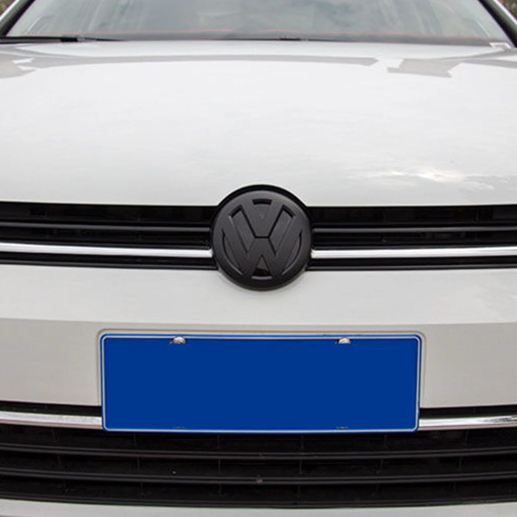 

for Volkswagen VW 2017-2020 Tiguan Car Front Grill Emblem Rear label logo Trunk Lid Covers Sticker 2pcs New bright black Badge