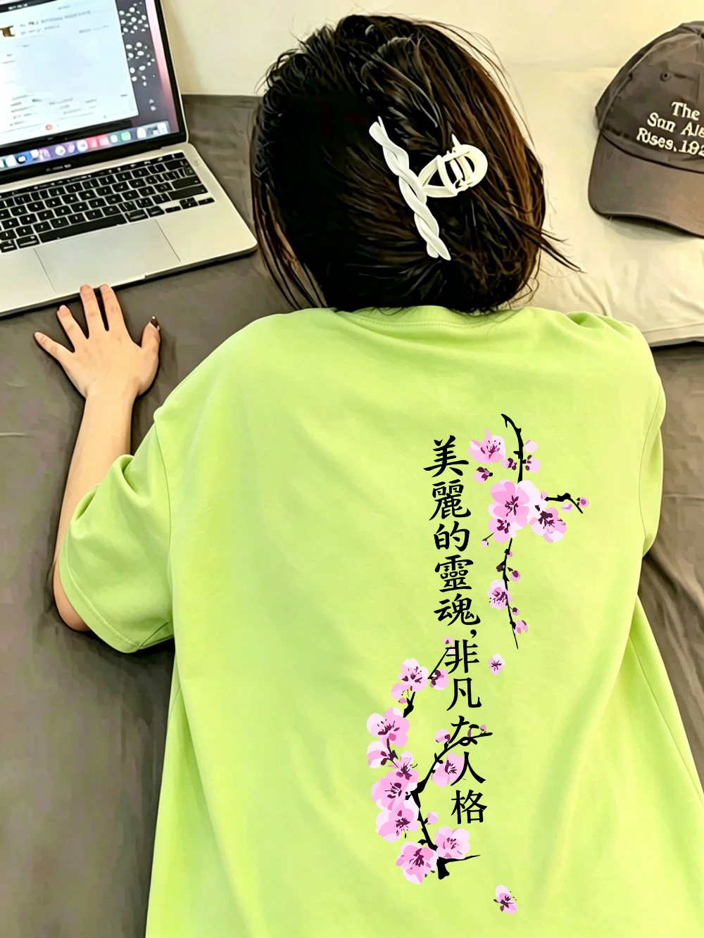 Beautiful Soul Sakura Branches Prints T-Shirts Damen-T-Shirts aus Baumwolle für den Sommer, kurzärmelig, O-Ausschnitt, übergroße Oberteile, weiche Streetwear-Kleidung – Detail 17