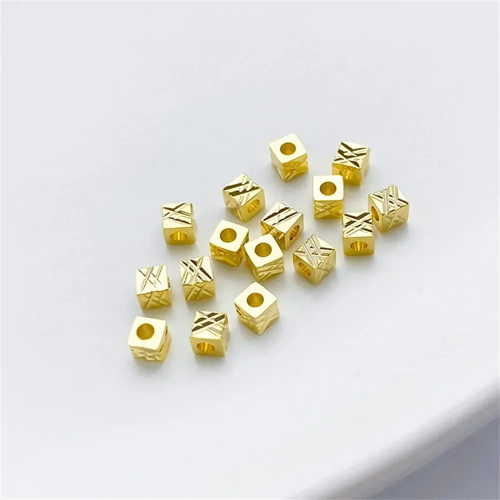 Lote chapado en oro de 14 quilates con corte de flor, cuentas separadas cuadradas Diagonal hechas a mano, accesorios de Material para pulsera de hilo DIY