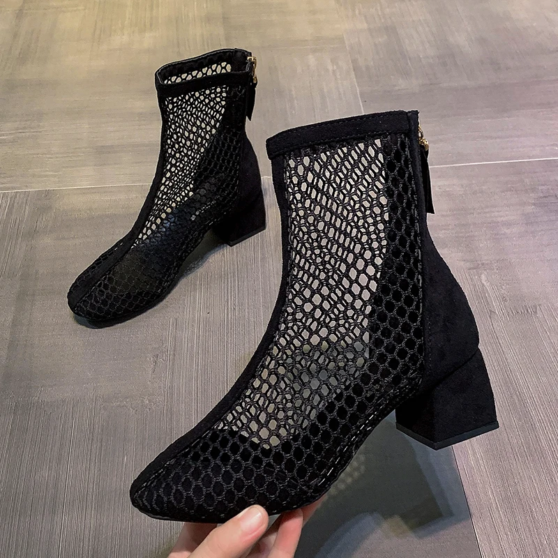 Botas de malha oca respirável para mulheres, sandálias pretas de salto médio, sandálias femininas de salto alto, moda sexy, verão, nova