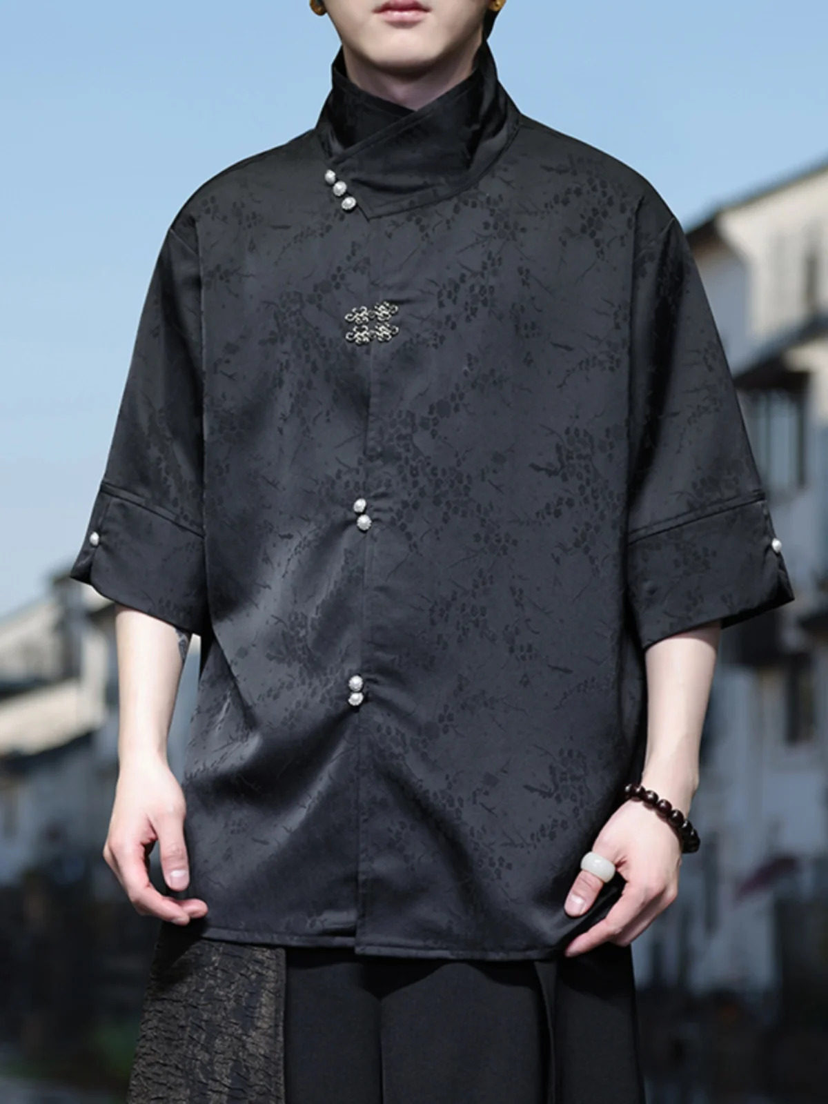 

Мужская модная рубашка из ледяного шелка с коротким рукавом в китайском стиле, летняя новинка, с цветочной вышивкой, в стиле Тан, свободного кроя, для молодежи