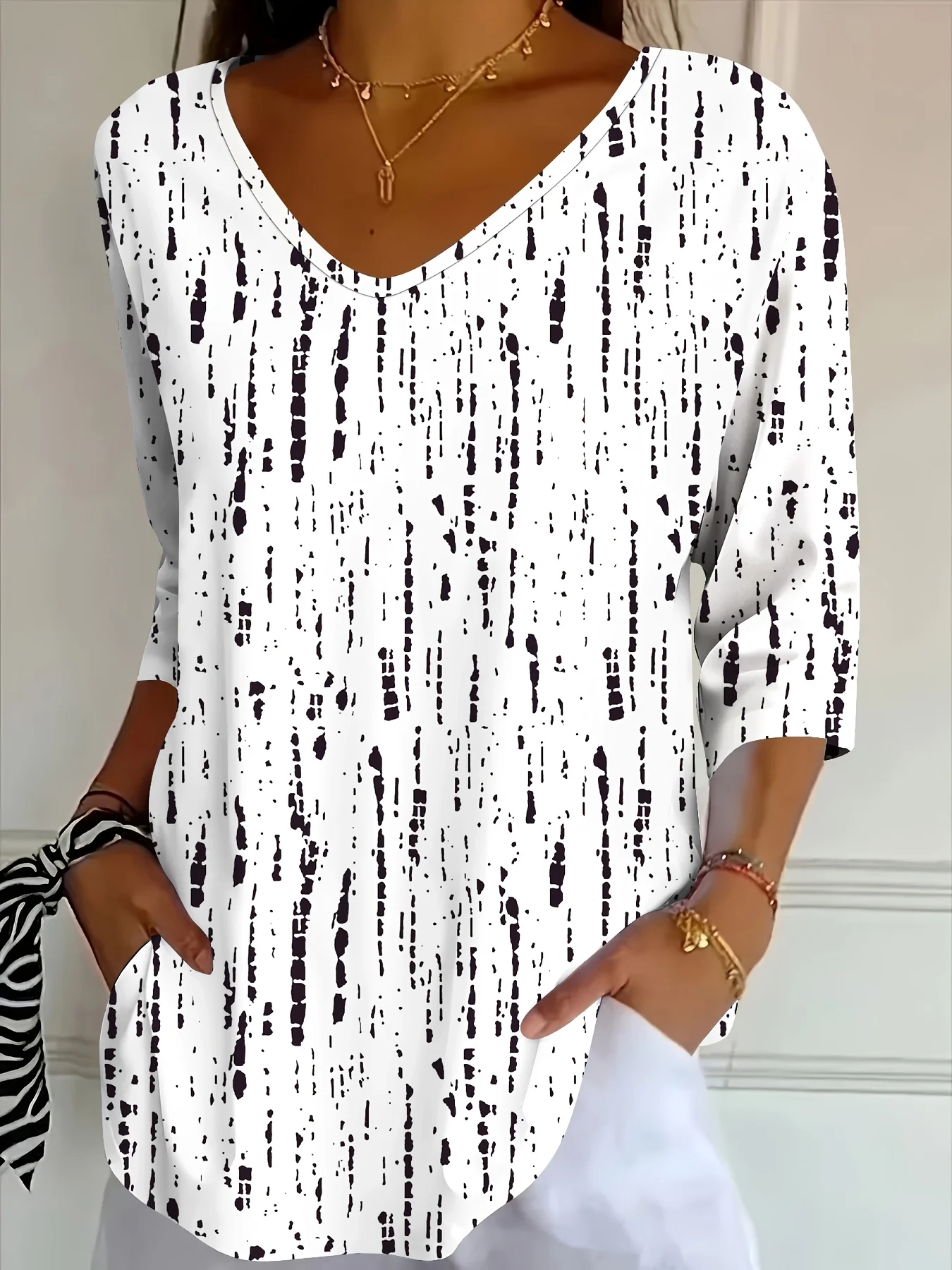 Blusa de mujer con estampado de rayas verticales, cuello en V, manga larga, bolsillo, estilo informal, corte holgado, ropa de mujer.