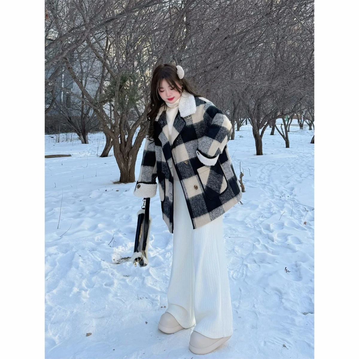 

Thickened Plaid Woolen Coat Women's Winter Fashion Retro Splicing Lamb Fur Collar Jacket Korean Style Large Coat