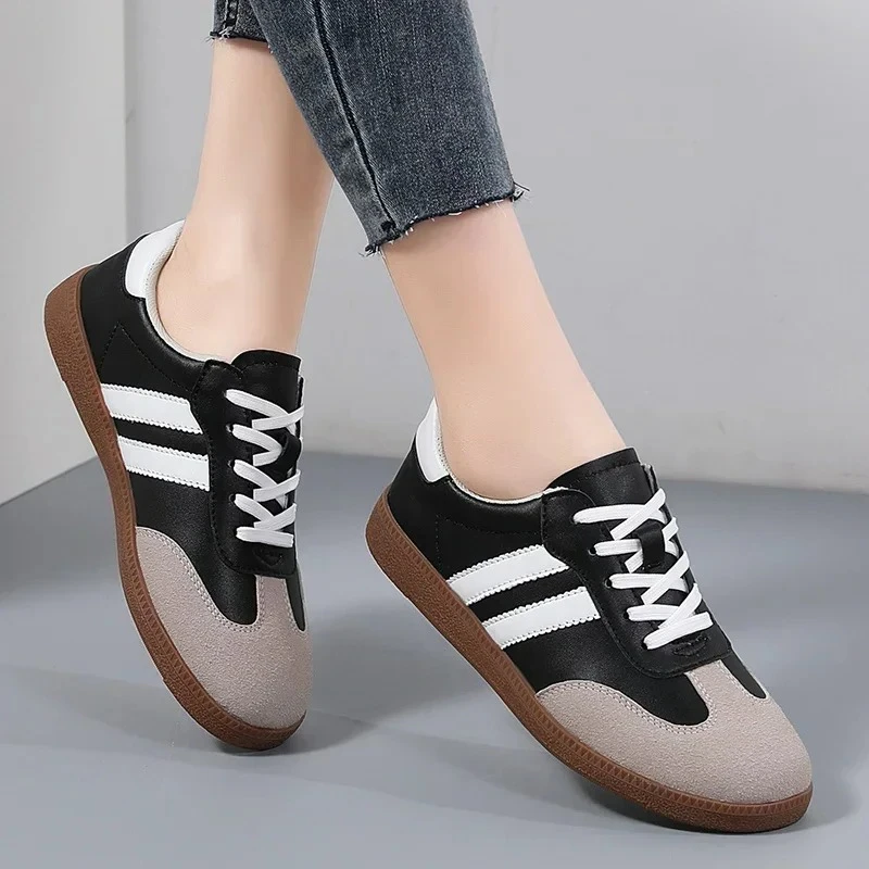 

2025 Women Fashion Spring Trend Casual Flats Sneakers Female New Fashion Comfort White Vulcanized Platform Shoes