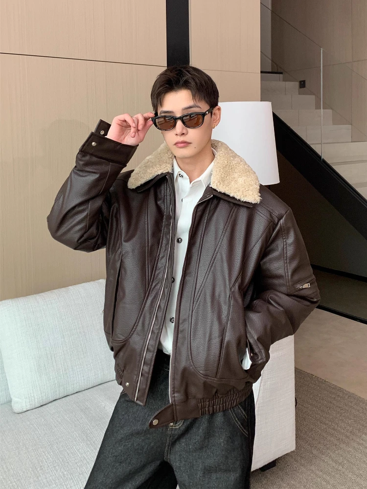 الرجال 2025 شتاء جديد انفصال فو الفراء طوق بولي معاطف معاطف جلدية الذكور وسيم دراجة نارية جاكيتات الرجعية سميكة الدافئة السترات #2