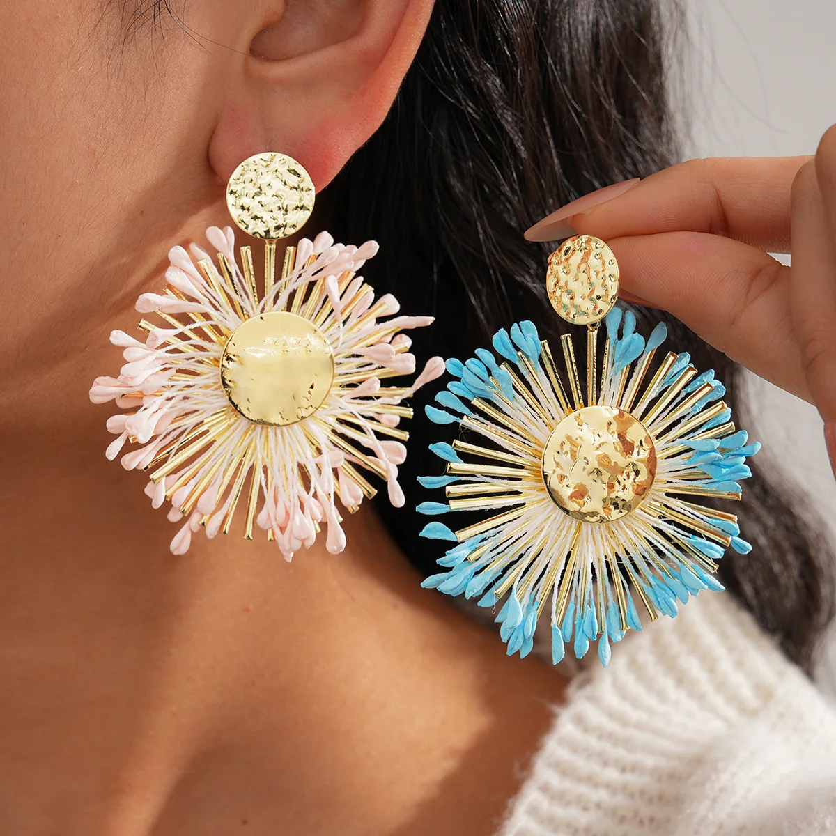 

Fashion Colorful Sun Flower Raffia Bead Earrings For Women Handmade Bohemian Rattan Knit Earrings Summer Party Jewelry Gifts