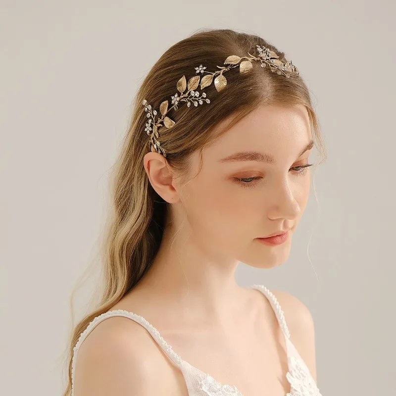 

Bridal Headdress Simple Old Retro Alloy Handmade Flower Headband