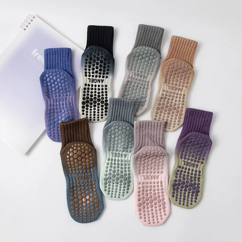 Women's Gradient Two Tone Yoga Socks Non Slip Pilates Dance Wear Silicone Anti Slip Professional Pilates Sports Socks