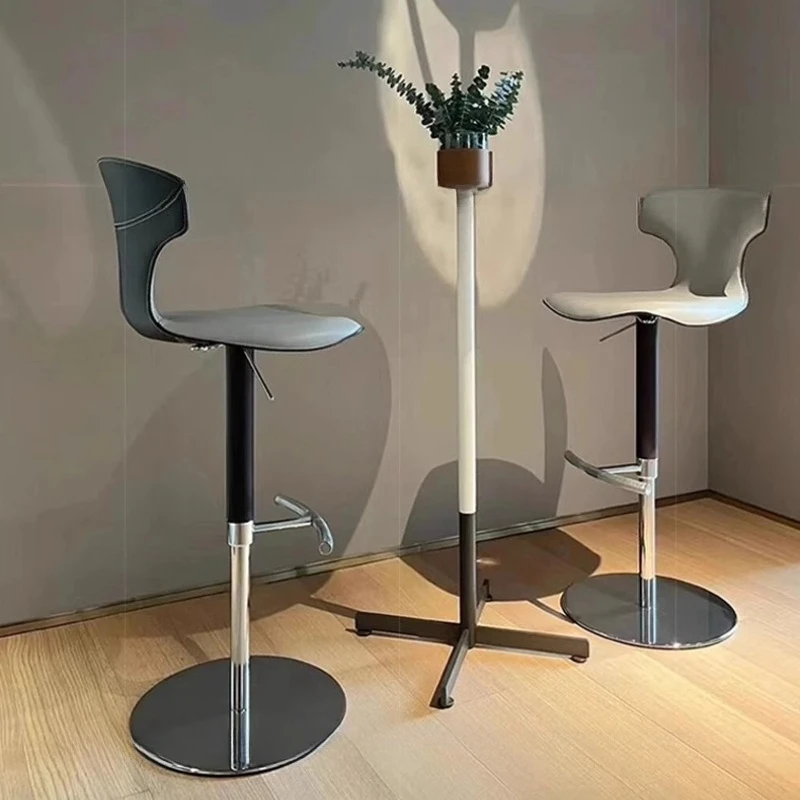 كراسي بار فاخرة دوارة للشاطئ، كراسي بار جلدية احترافية للاسترخاء، أثاث بار معدني مريح من Sillas Para Comedor