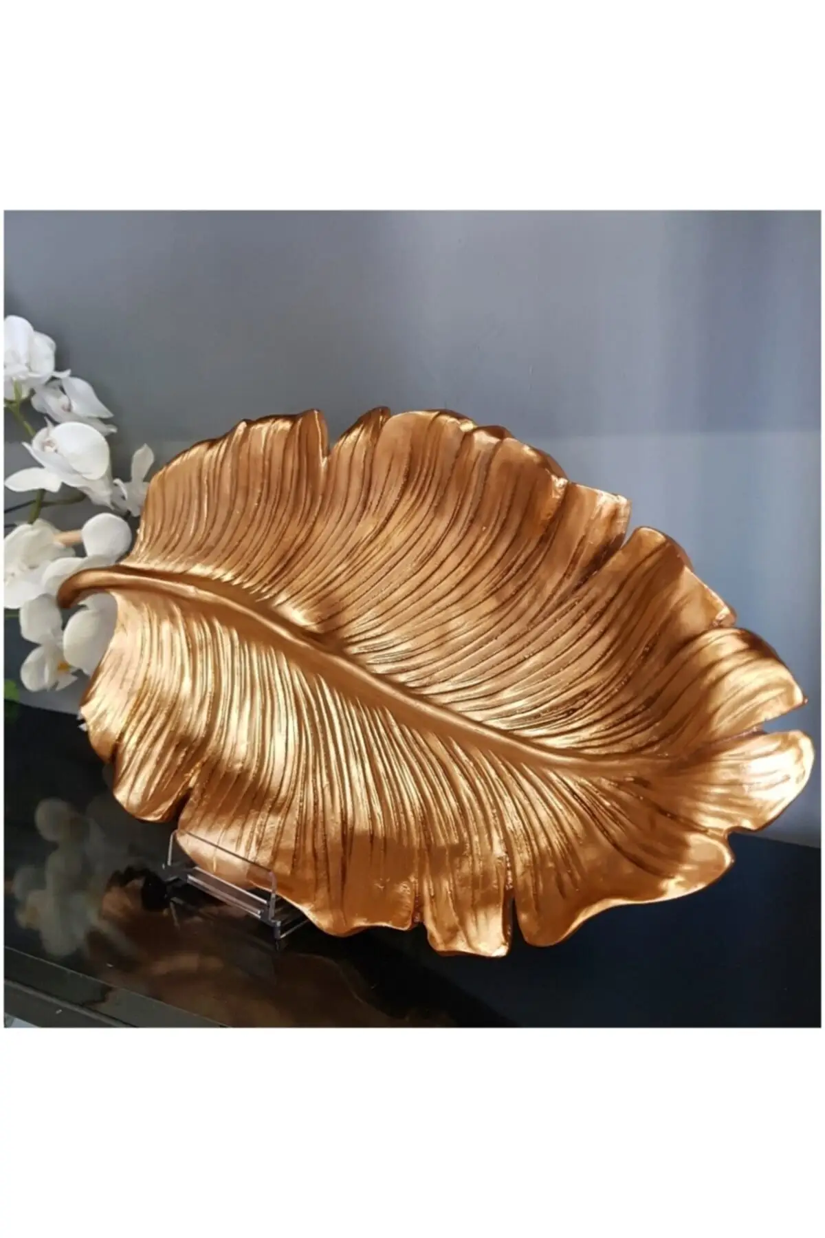 

Decorative Gold Boat Leaf Plate