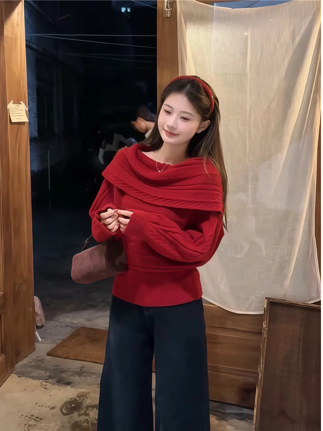 

Красный вязаный свитер на одно плечо, свободный крой, женский, осенне-зимний, новинка, повседневный, удобный