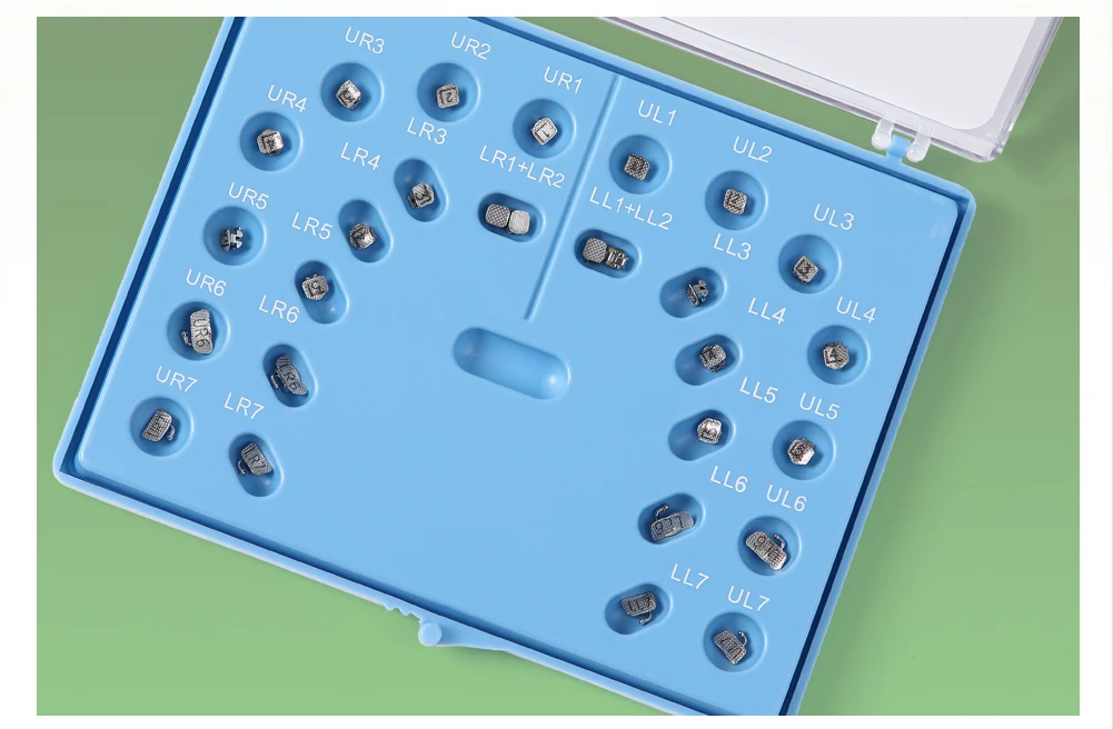 AZDENT Zahnspangen, kieferorthopädische Brackets, selbstligierend, mit bukkaler Röhre, markierter Basis, Roth MBT 0,022, bewegliche Haken 345, inklusive Werkzeug. – Detail 9