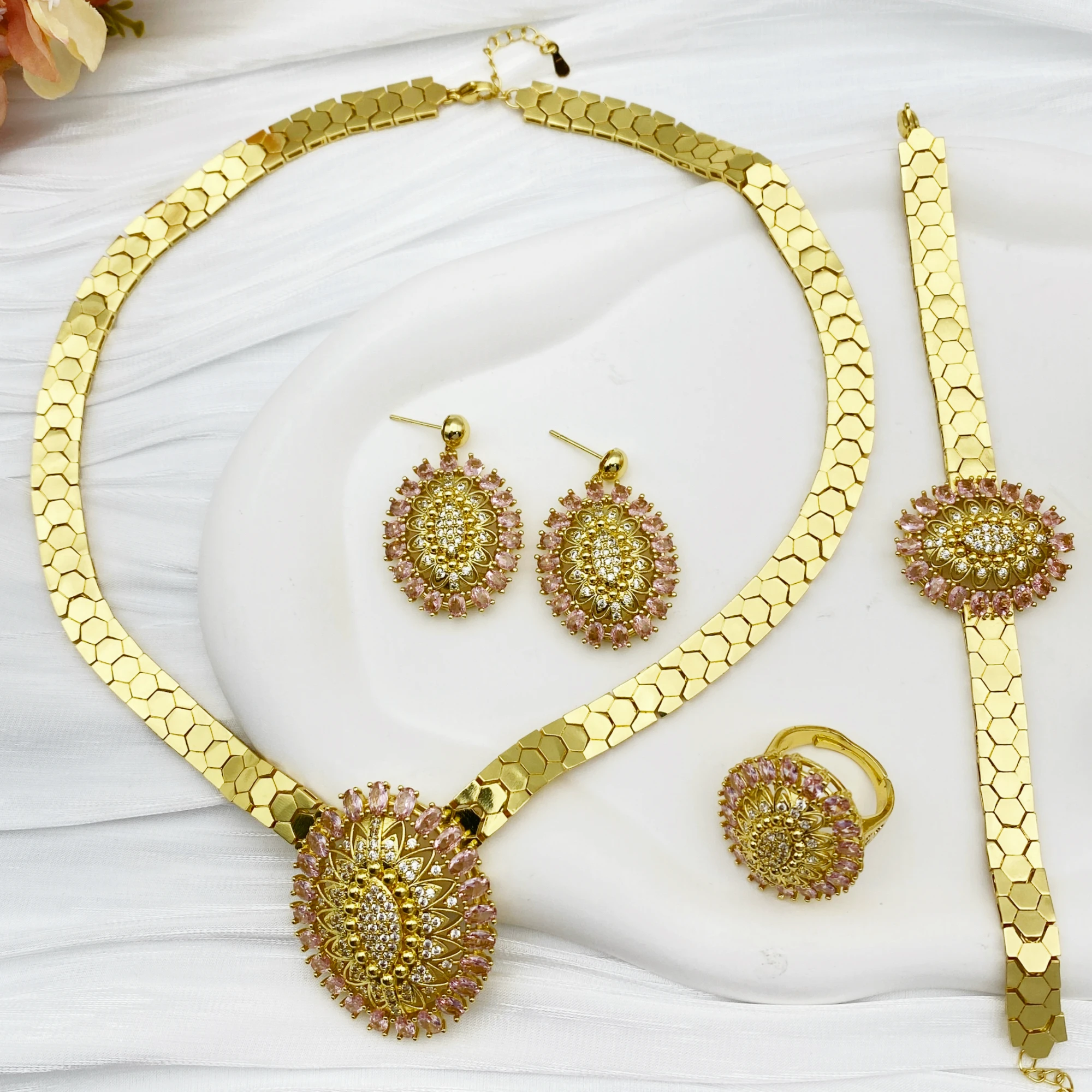 

JRH Elegant Women's Jewelry 4-Piece Jewelry Craftsmanship High Quality Electroplating Including Stylish Earrings and Accessories