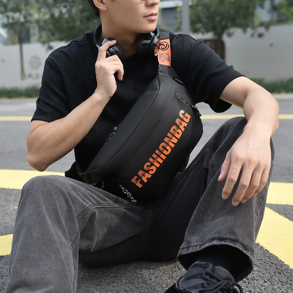 Borsa a tracolla resistente all'acqua da uomo, borsa a tracolla multifunzionale, marsupio leggero per pendolari, viaggi e sport