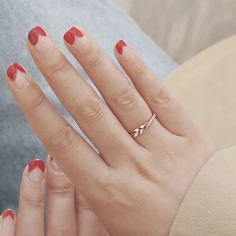 Luxury flower ring for women with white zircon plated rose gold Ring for Wedding party hand jewelry gift image 5