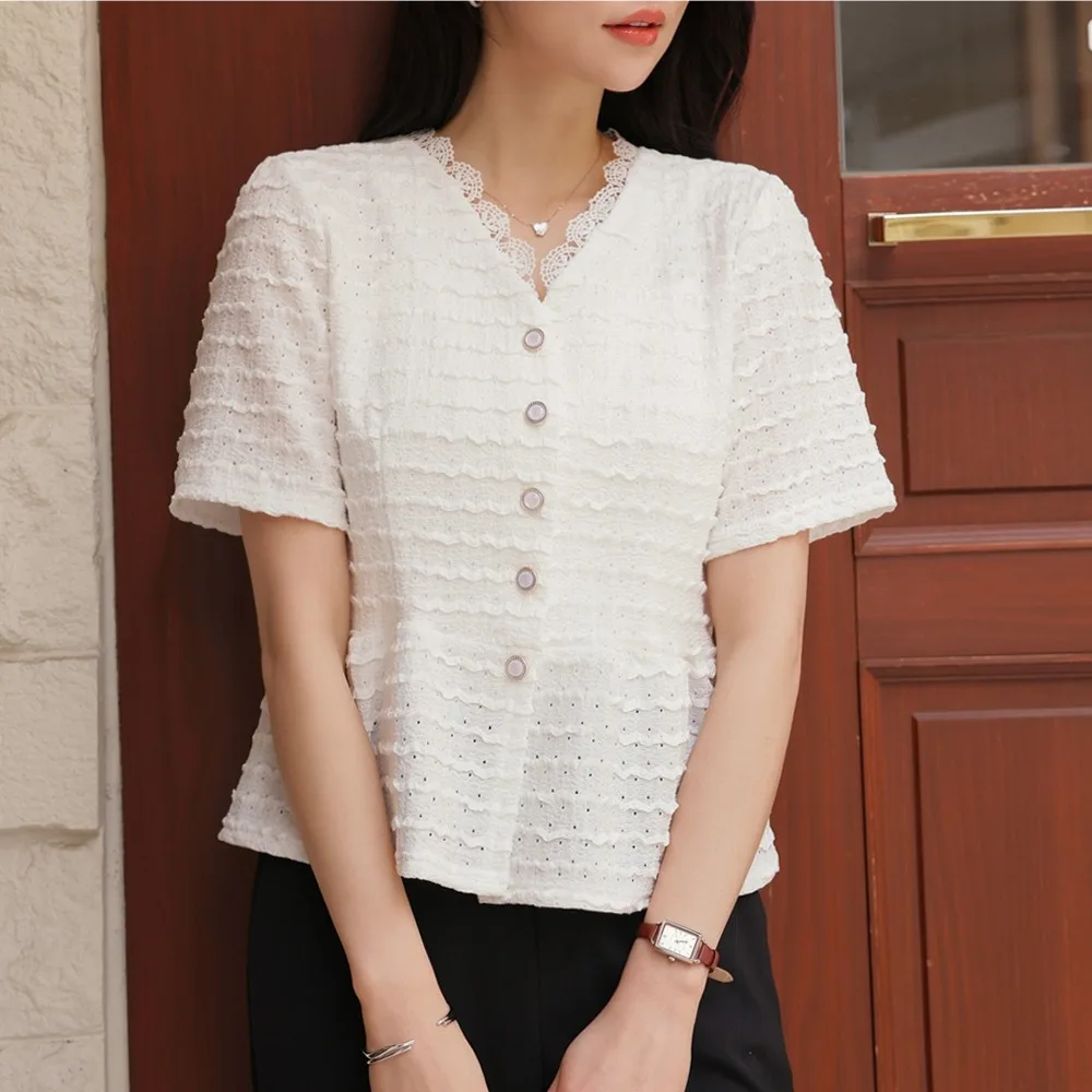 

Новая летняя модная женская рубашка, французские кружевные лоскутные блузки, топ с v-образным вырезом и микровырезом, с вырезом