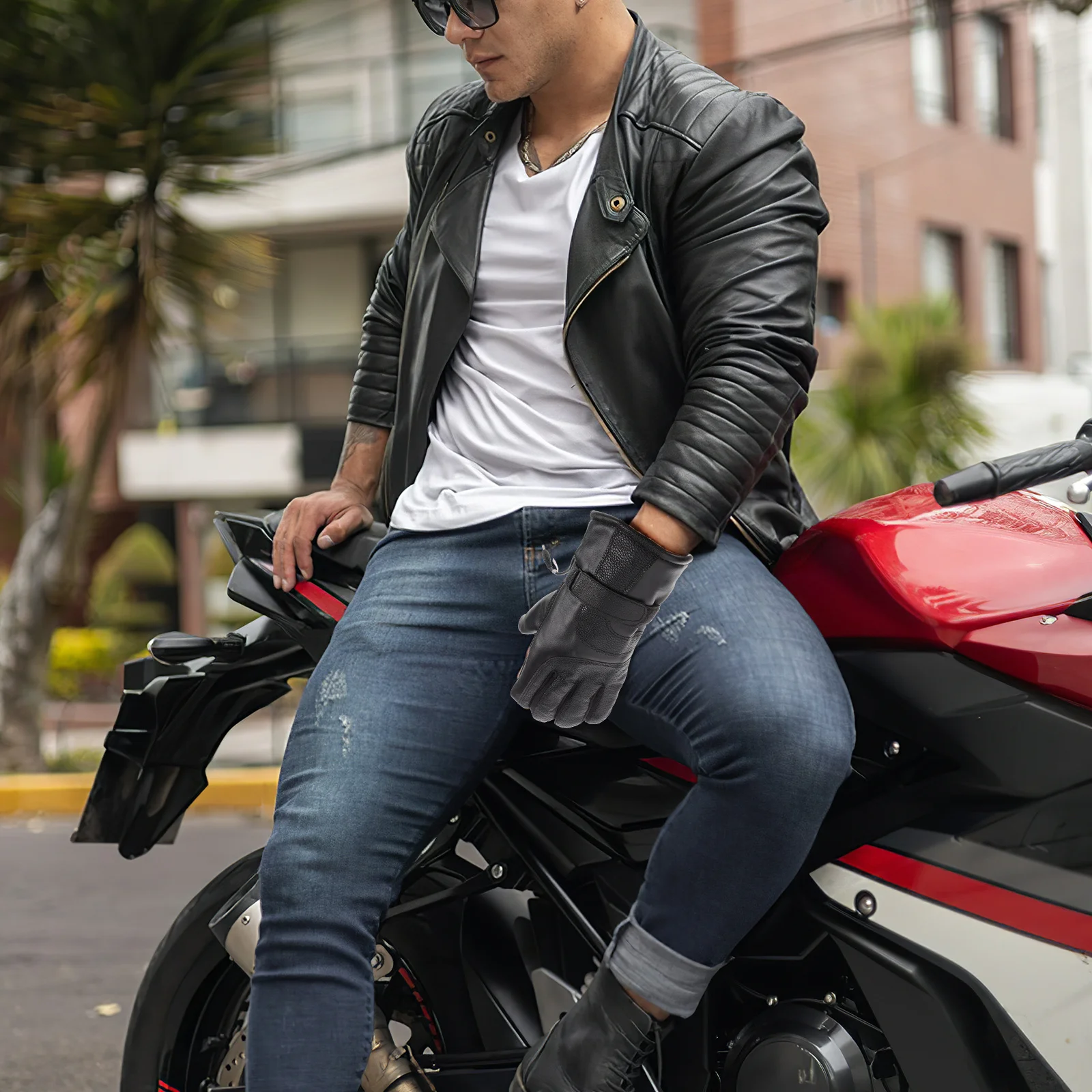 

1Pair Heated Motorcycle Gloves PU Electric Thermal Winter Riding Gloves Cold Weather Hand Warmer Heated Mittens