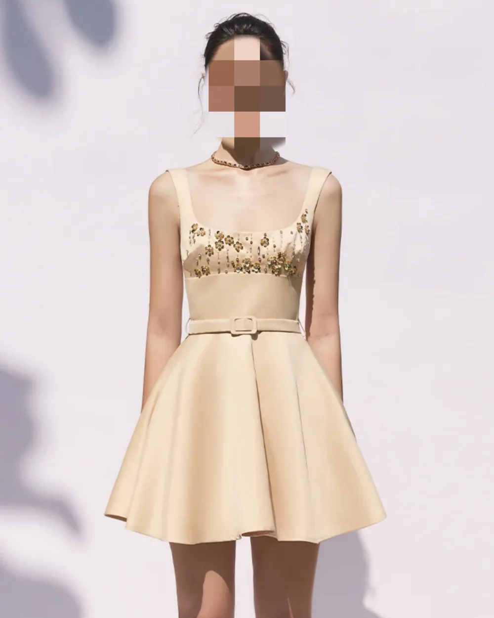 

Customized Elegant Women Jersey Handmade Flower Beading Pleat A-line Evening Dresses Fashion Spaghetti Strap Knee Length Dresses