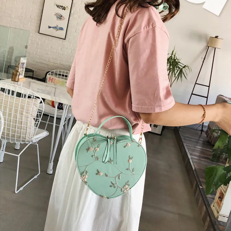 Bolso de mano redondo con corazón de encaje para mujer, bolsos cruzados de cuero PU de alta calidad, bolsos de hombro con cadena de flores frescas pequeñas