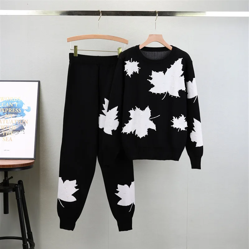 

Muslim Knitting Suit Women Two Piece Sets Beading Pullover Sweater Knitted Wide Leg Pants Outfits Knitwear Winter 2025 Autumn