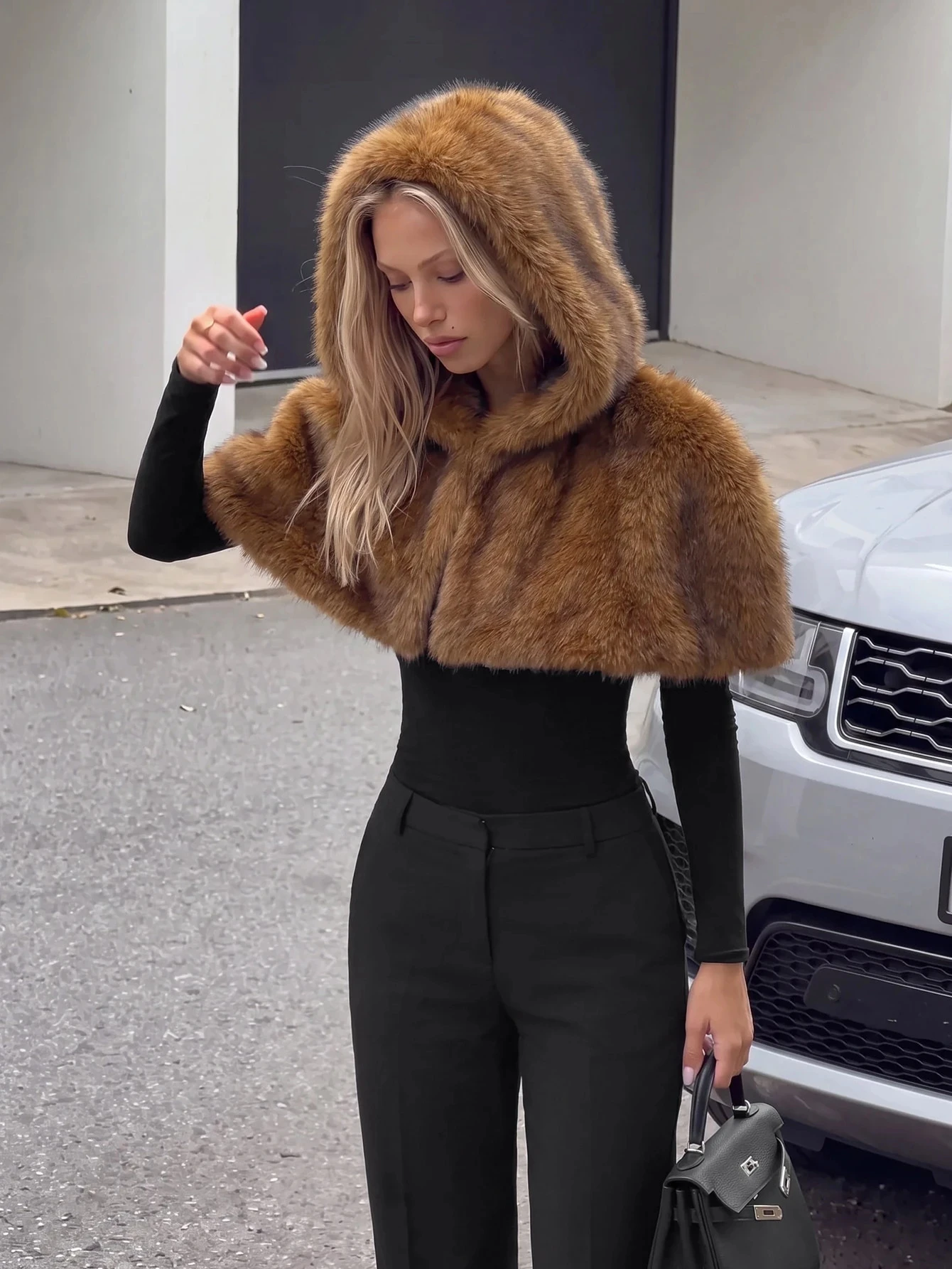 LIMO Hooded Women Faux Fur Cape Shawl Short Fluffy Furry Open Front Cover Up