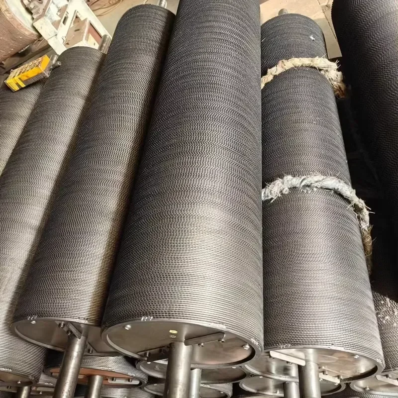 Essential Roller Drum Cleaner for Textile Manufacturing Machines New Accessory for Recycling Waste in Spinning Plants