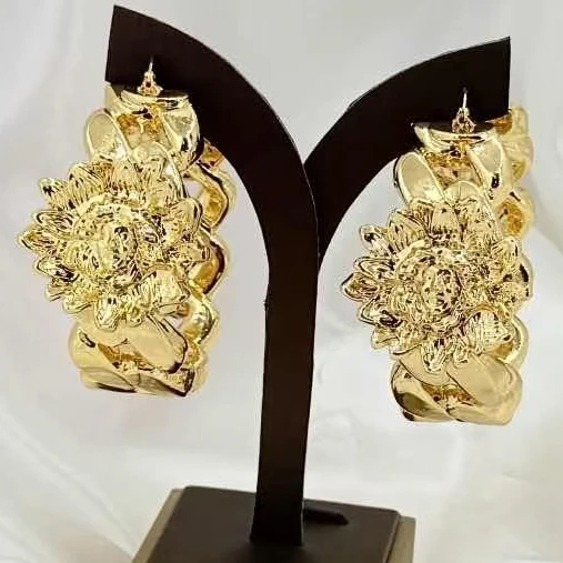 Stunning Trendy Flower Shape Women's Earring Pierced Electroplated Fabulous Fine Gold Copper Alloy Color Large Earring For Party