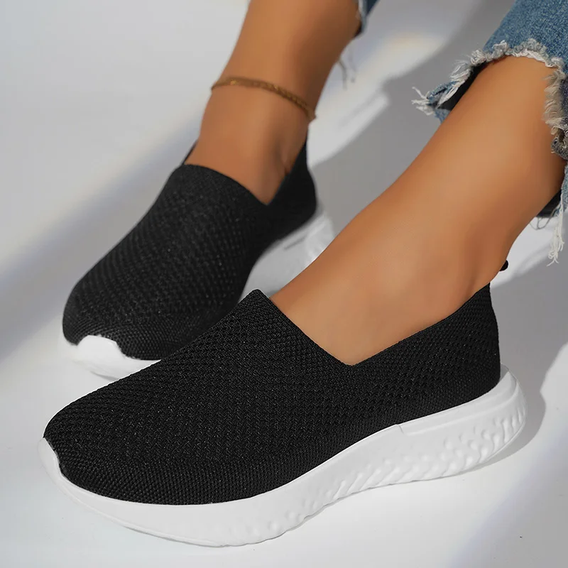 Fashion Breathable Mesh Shoes for Women Casual Soft Sole Knitted Sneakes Woman Lightweight Comfortable Slip On Flats Plus Size