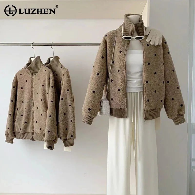 LUZHEN Fashion Polka Dots Printed Wysokiej jakości płaszcz z wełny jagnięcej damski 2024 Winter Street Stand Neck Casual Fleece Jacket AA2892