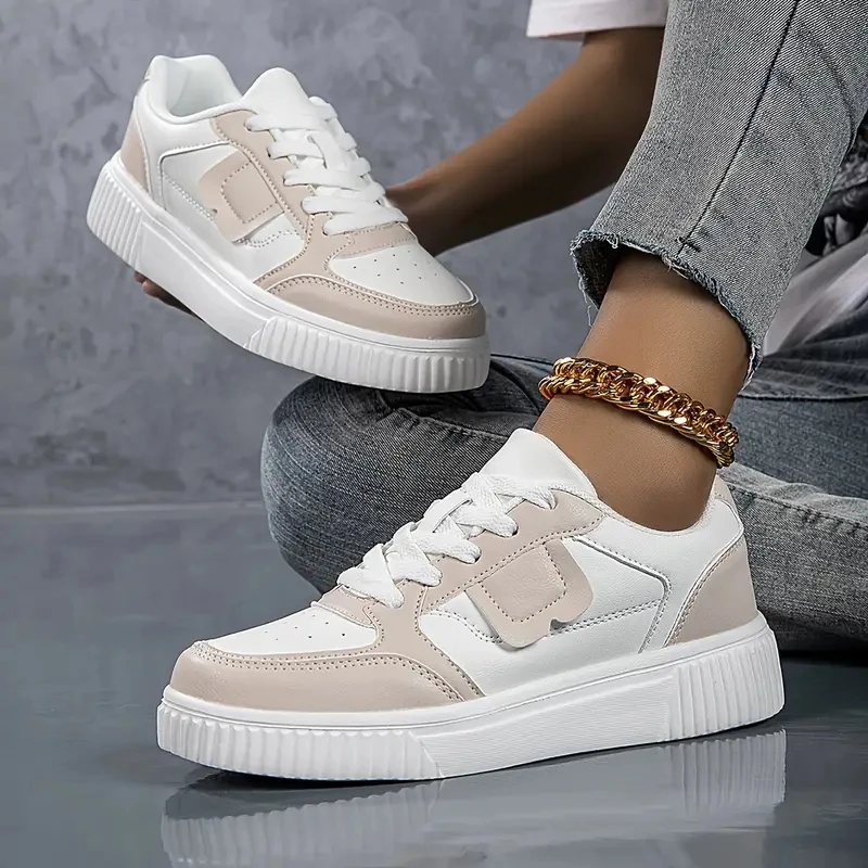 

2026Hot Couple Casual Shoes Leather Sneakers New White Black Male Vulcanized Shoes Non-slip Soft Men Shoes Lightweight Flat Shoe
