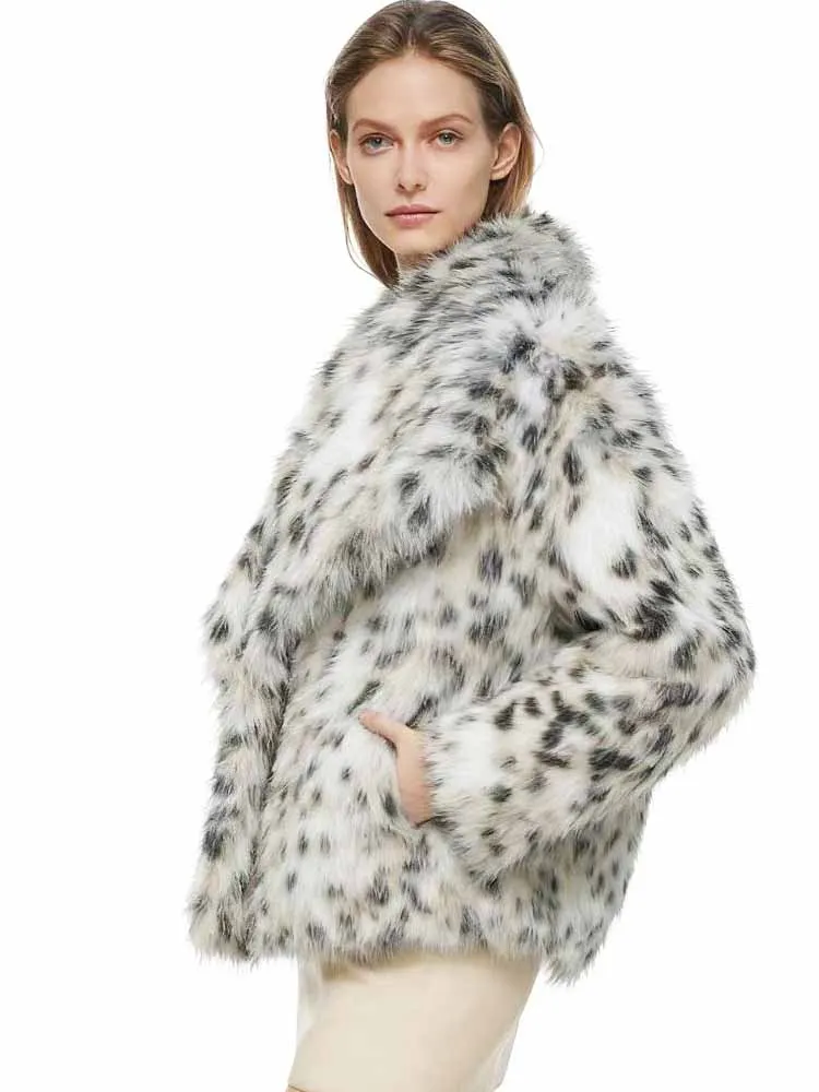 BKQU ليوبارد طباعة فو الفراء سترة للنساء الشتاء سميكة ملابس خارجية شيك كم طويل فضفاض معطف دافئ 2025 سيدة العصرية الحضرية