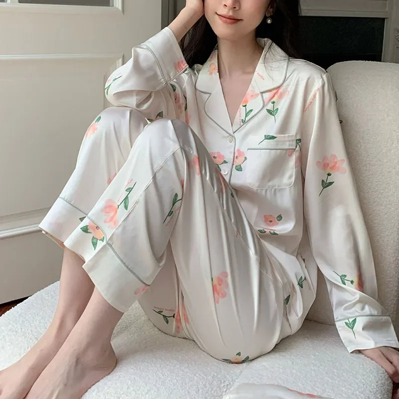 

Ледяной шелк, женский пижамный комплект большого размера, домашняя одежда с v-образным вырезом, милая одежда для сна с длинными рукавами и милым цветочным принтом в Европе и Америке