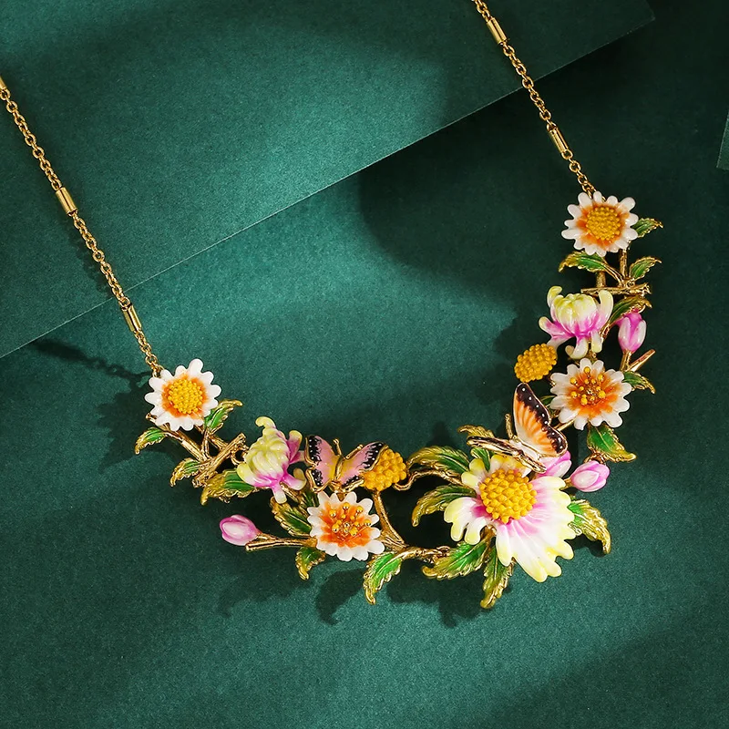 ArLea Luxury Daisy Necklace New Fashion Original Design Flower Necklace Hand-made Enamel Daisy Necklace Party Birthday Gift