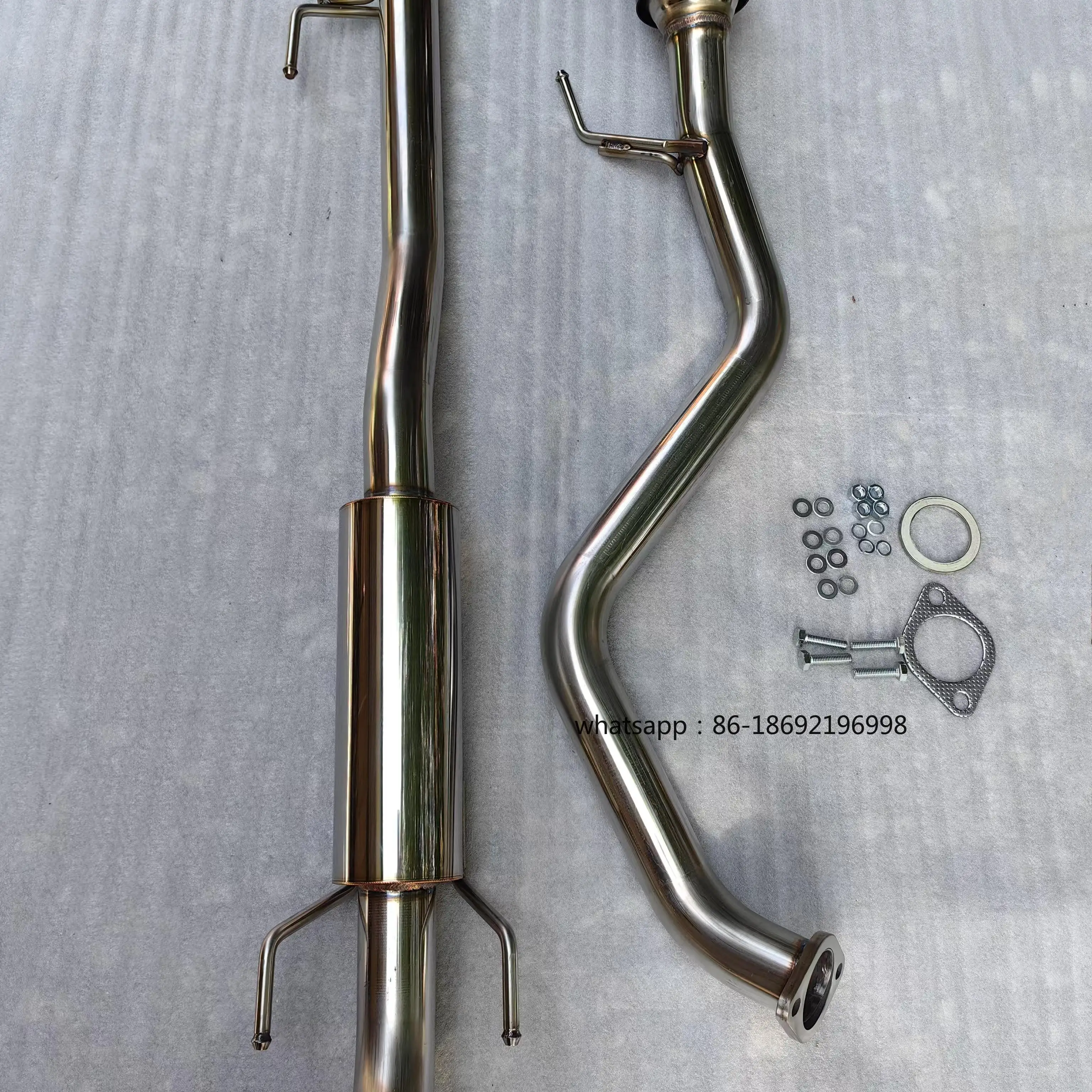 

Автомобильная модифицированная выхлопная труба из углеродного волокна R2004-2015, выхлопная труба с одним выходом из нержавеющей стали