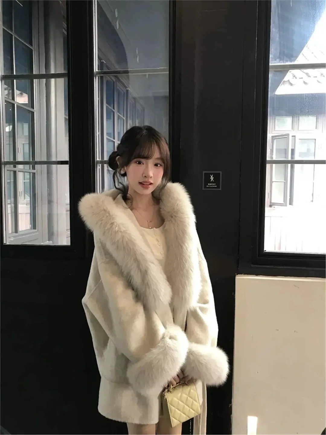 

Princess Style Warm Woolen Coat Women's Winter Fashion Fur Collar Sweater Long Sleeve Thickened Outerwear Coat for Young ...