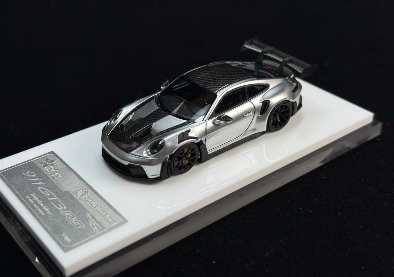 

Fuelme 1:64 GT3 RS 911, вольфрамовая сталь, серебристый, черный, колесо, ограниченная серия, миниатюрный автомобиль из смолы, игрушечный дисплей, детский подарок