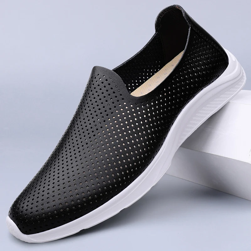 

2023 Summer New Leather Sandals Men Fashion Breathable Soft Bottom Two-layer Hollowed Out Male Shoes Designer Casual Dress Shoes