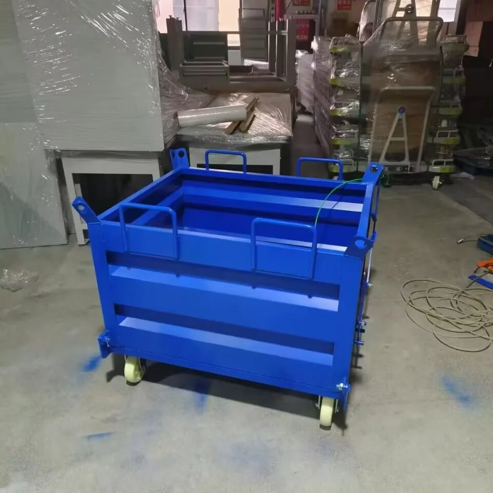 Heavy iron filings box Construction waste Industrial waste box Self-unloading iron filings box with door