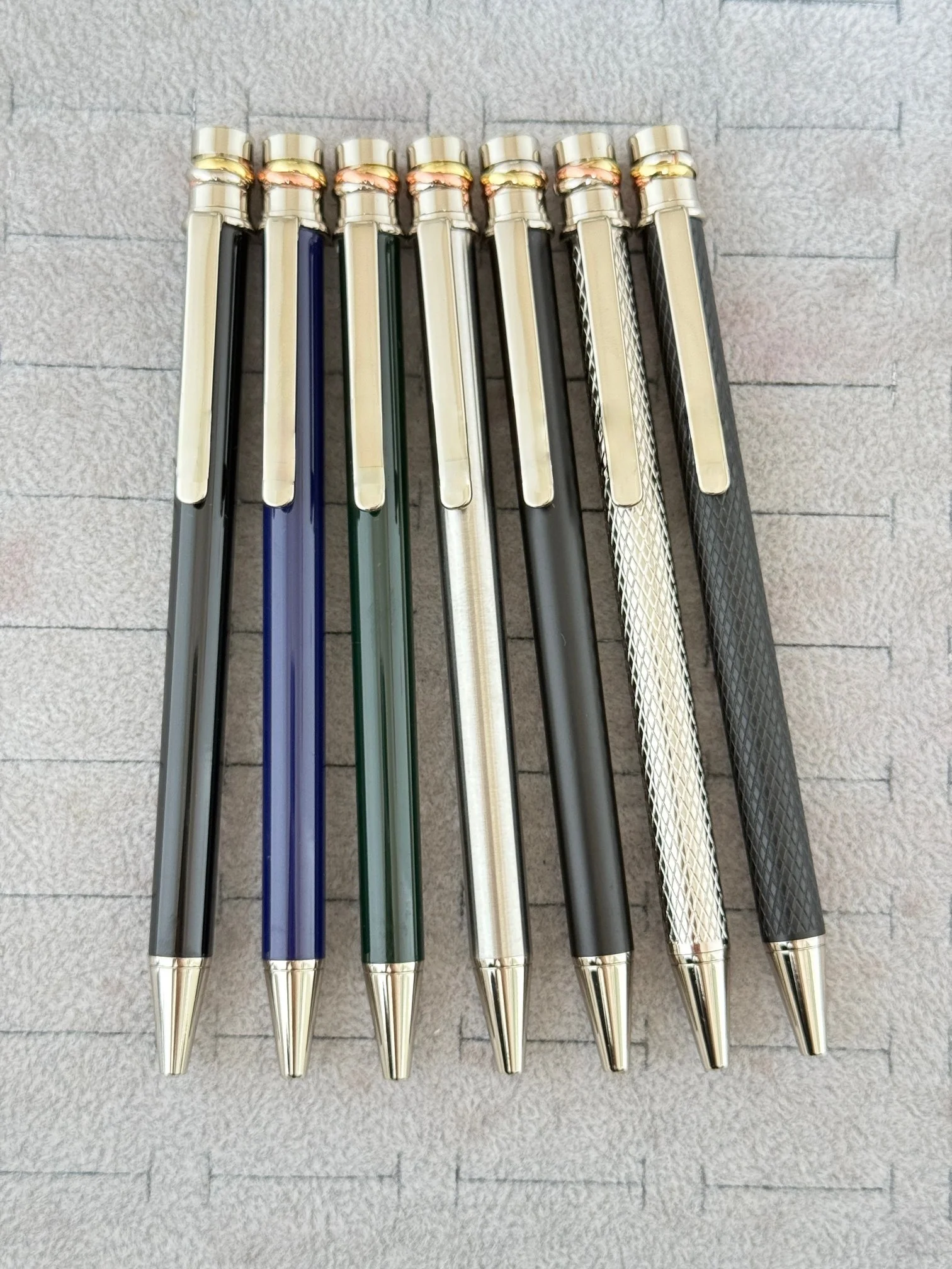 

Master Craftsmanship Handmade C Series Ballpoint Pen Signature Pen Neutral Pen Simple and Generous Upscale Gift Essential