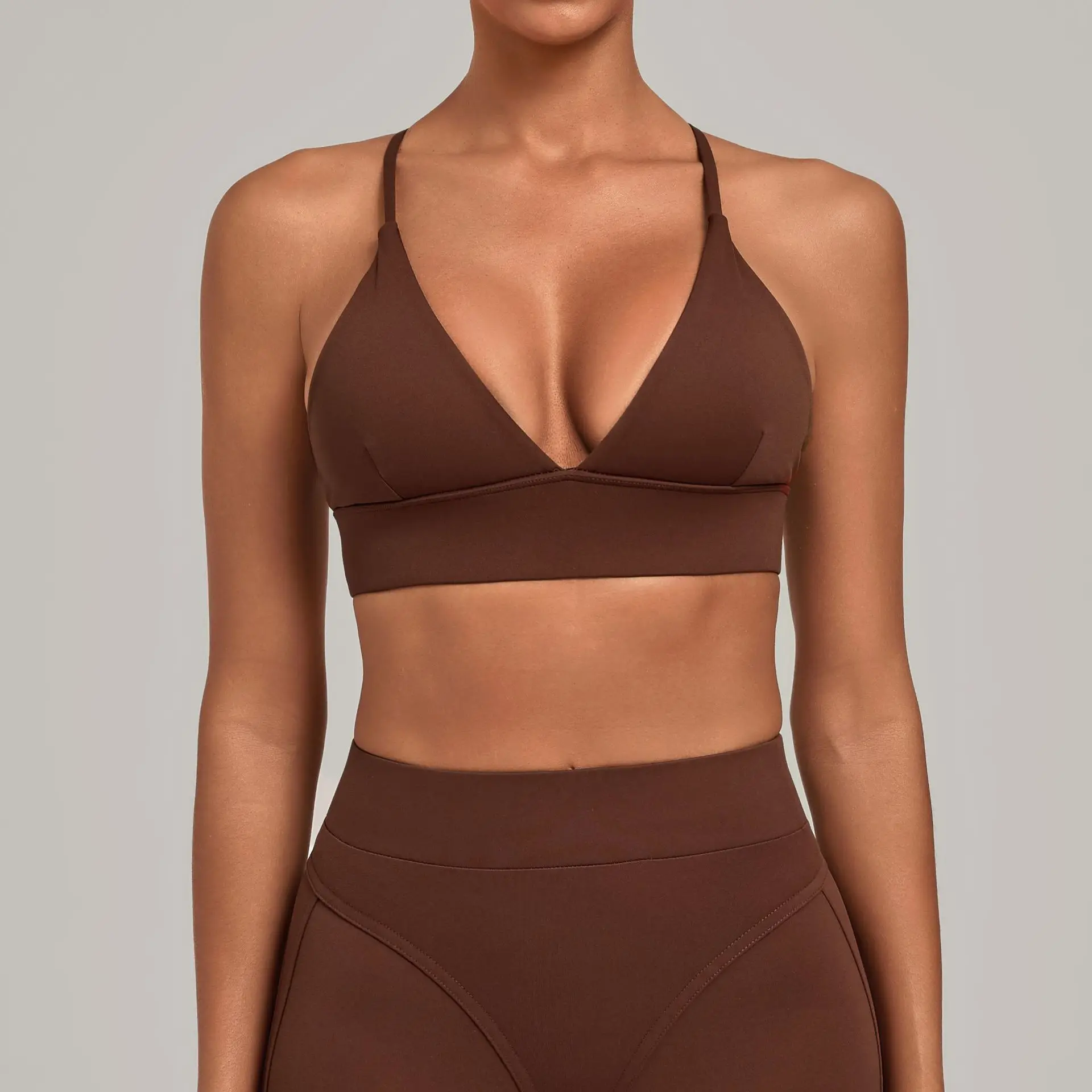 Gym Workout Sexy Fashionable Sports Bras Adjustable Back Fitness Yoga Clothes Outerwear Running Yoga Bra Quick Drying Sports Bra