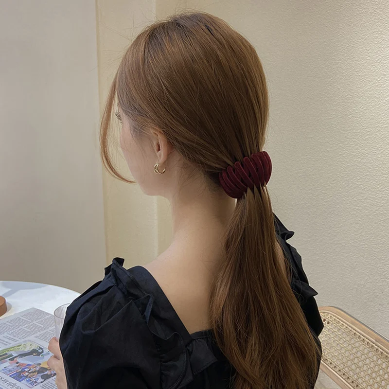 New Women Fashion Hair Claw Simple personality Hair Clip Hair Accessories Girl Ponytail Bird Nest Headbands Female Headwear