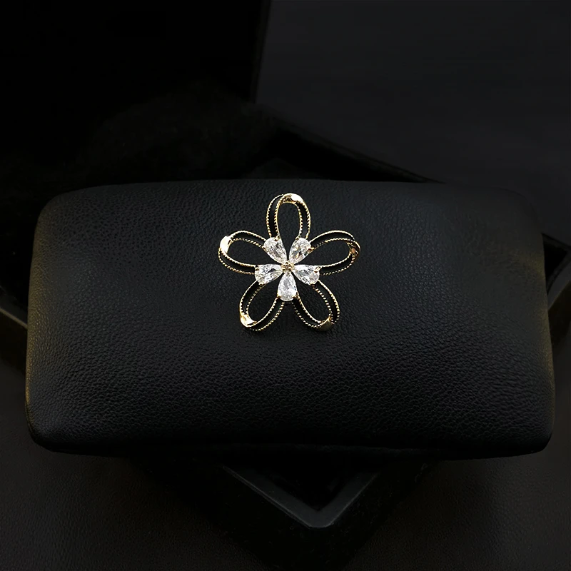 

1368 Exquisite Flower Small Brooch High-End Women Fixed Clothes Buckle Collar Pin Original Corsage Neckline Accessories Jewelry