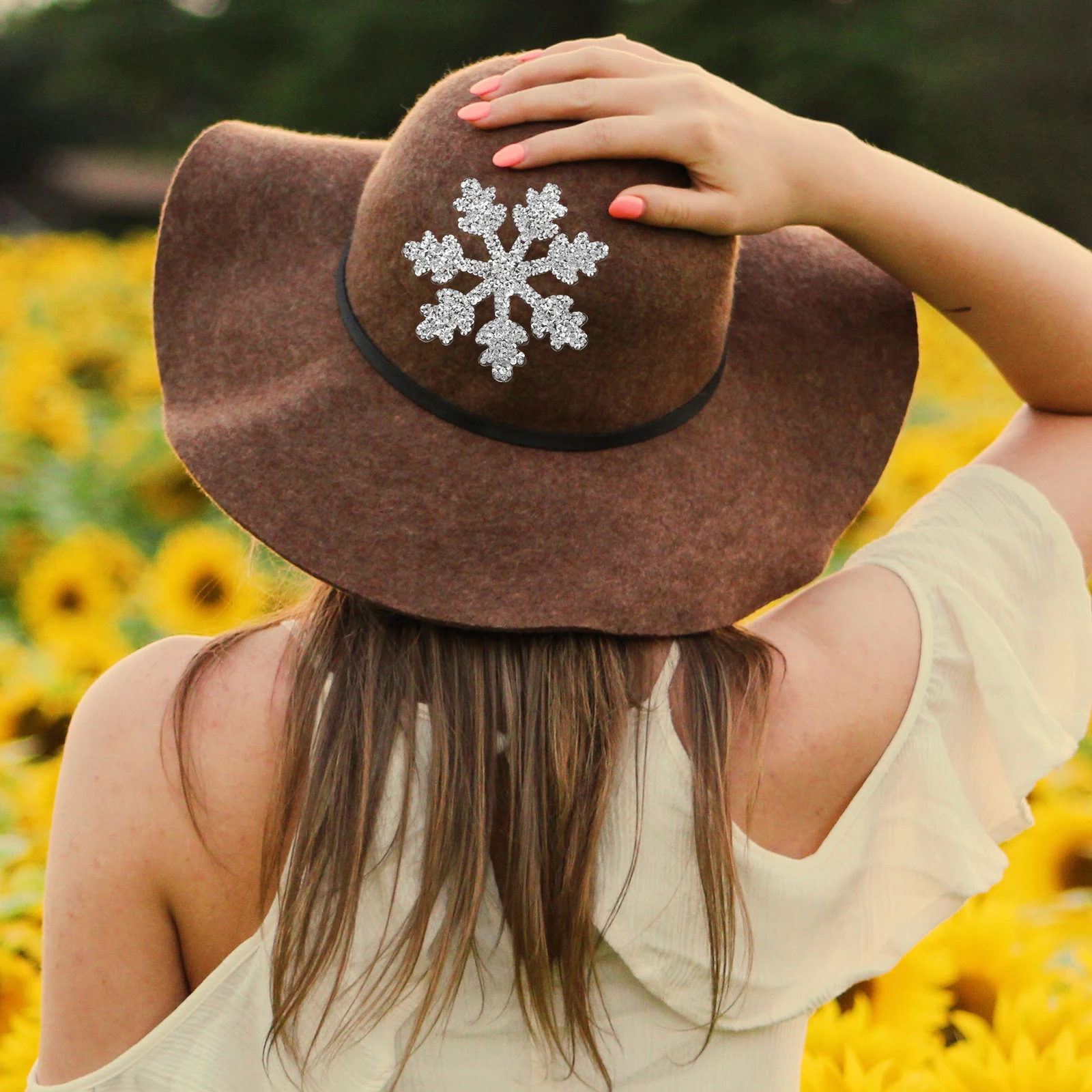 

Compact Snowflake Clothes Patch Iron on Appliques Embellishments Wearresistant for Home Tailor Shop Appliques Embellishments