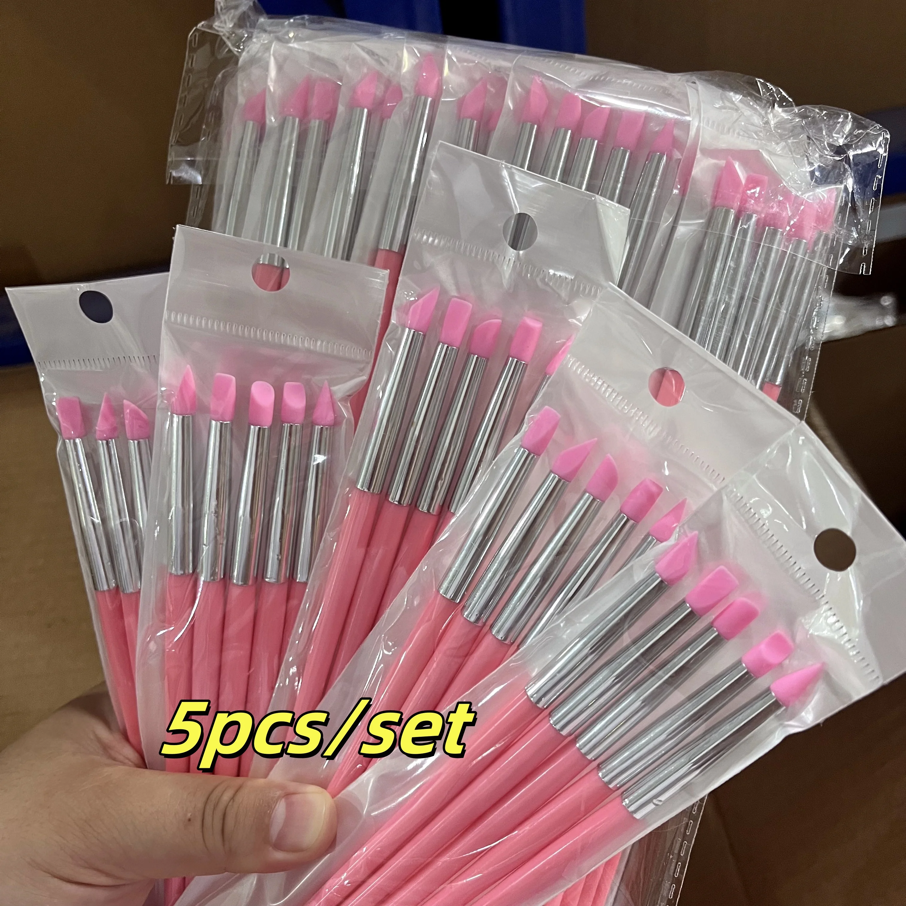 5 pz/set Rosa Del Silicone Unghie Artistiche Pennelli FAI DA TE Intagliare Goffratura Hollow Gel Che Modella Unghie Scultura Penna Disegno Pennelli Strumenti Manicure *