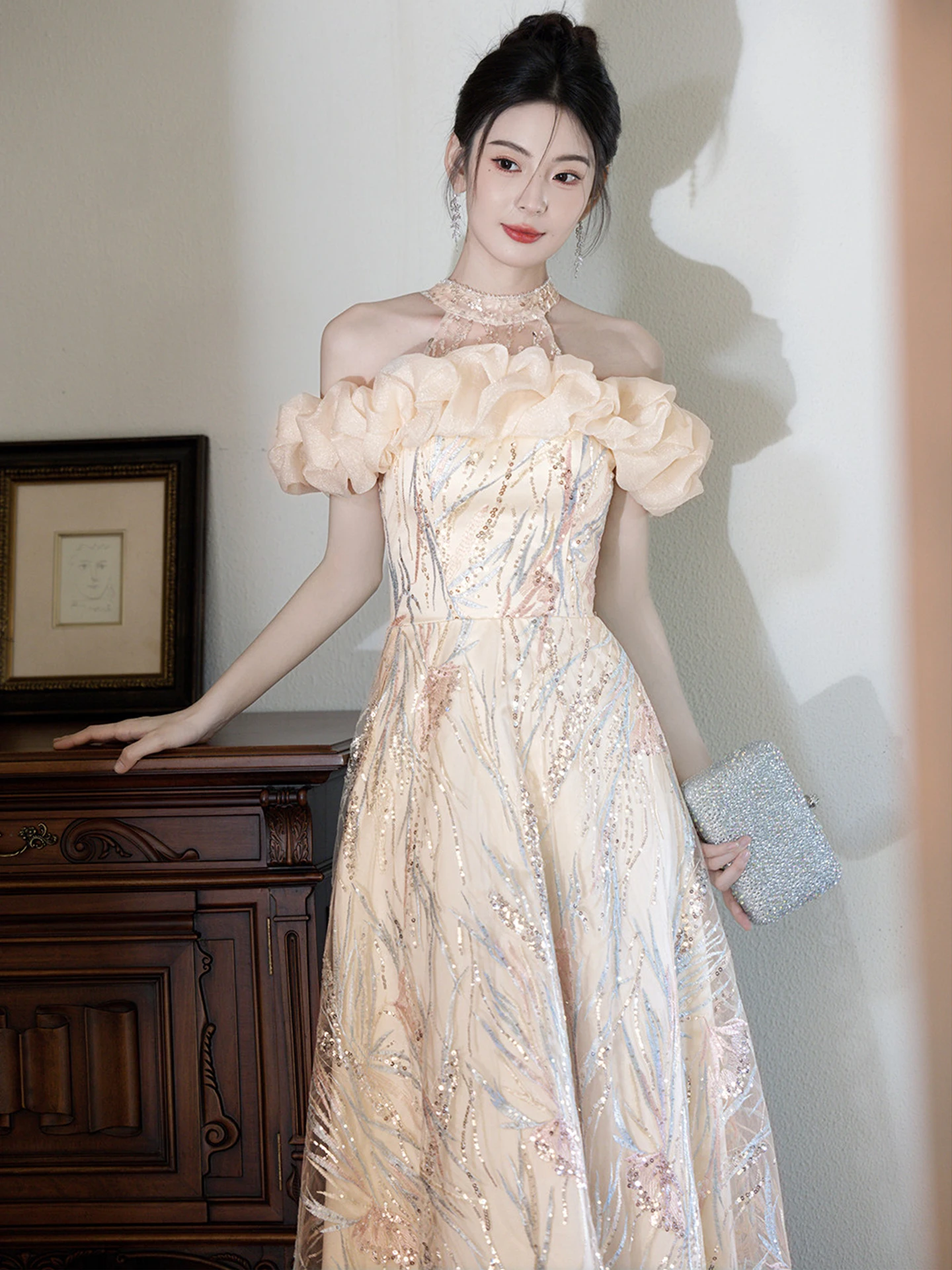 

Champagne Color Evening Gown Women's 2026 New Elegance High End Small Luxury Annual Meeting Host Adult Ceremony ort Size